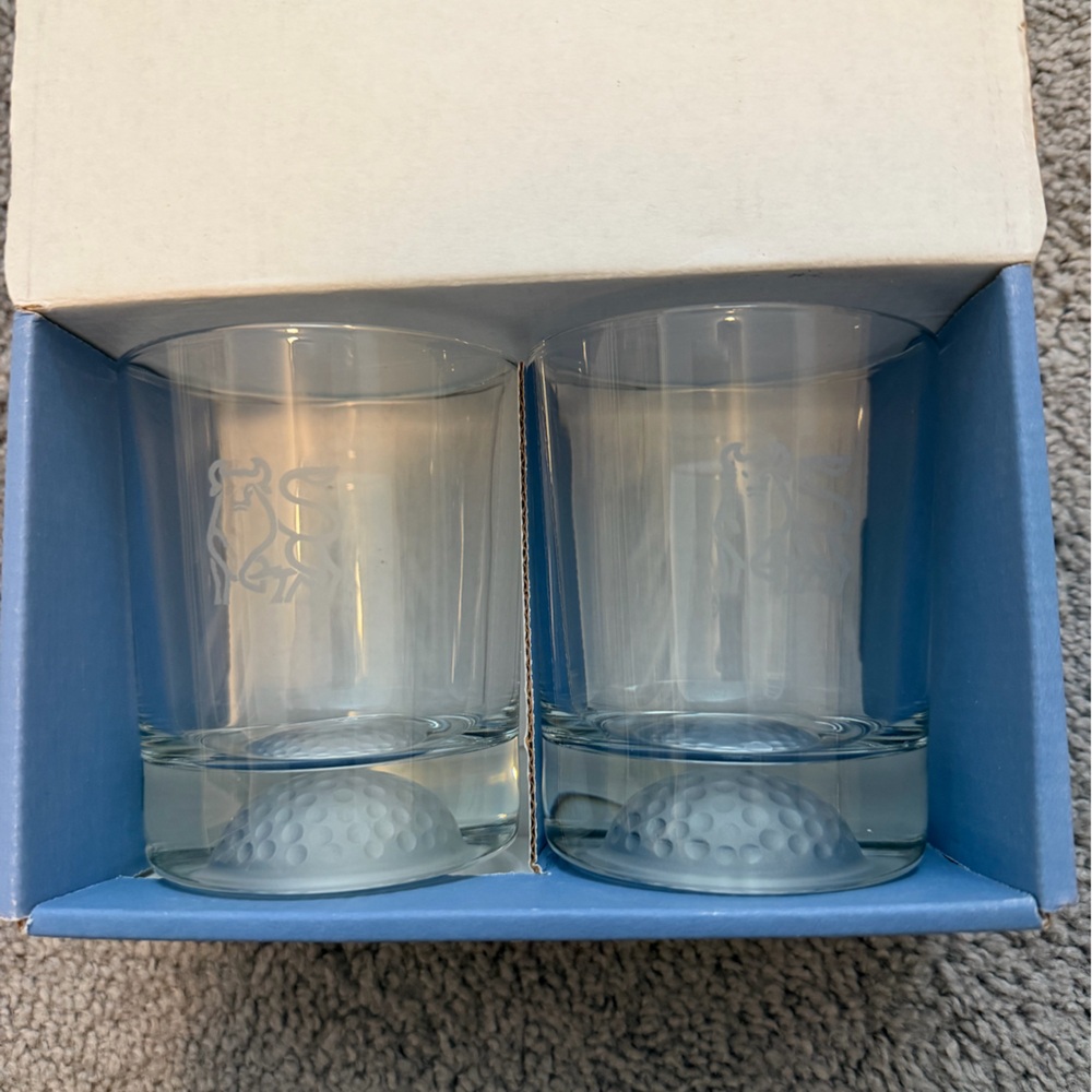 Merrill Lynch Golf whiskey glasses with Golf Ball Accent - Set of 2 NIB - Picture 11 of 15